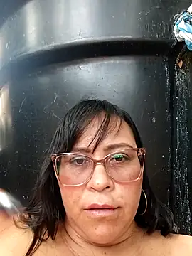 promiscuous-indecent-momm online show from May 11, 2026, 4:04 pm
