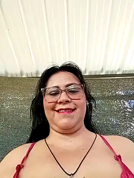promiscuous-indecent-momm online show from April 26, 2026, 3:20 pm