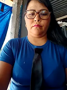Snapshot of promiscuous-indecent-momm chatting on February 25, 2025, 2:26 pm promiscuous-indecent-momm online show from February 25, 2025, 2:26 pm