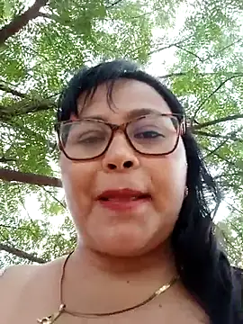 Snapshot of promiscuous-indecent-momm chatting on February 27, 2025, 10:31 pm promiscuous-indecent-momm online show from February 27, 2025, 10:31 pm