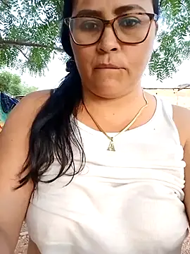 Snapshot of promiscuous-indecent-momm chatting on March 5, 2025, 9:37 pm promiscuous-indecent-momm online show from March 5, 2025, 9:37 pm