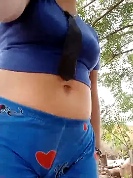 Snapshot of promiscuous-indecent-momm chatting on March 5, 2025, 2:23 pm promiscuous-indecent-momm online show from March 5, 2025, 2:23 pm