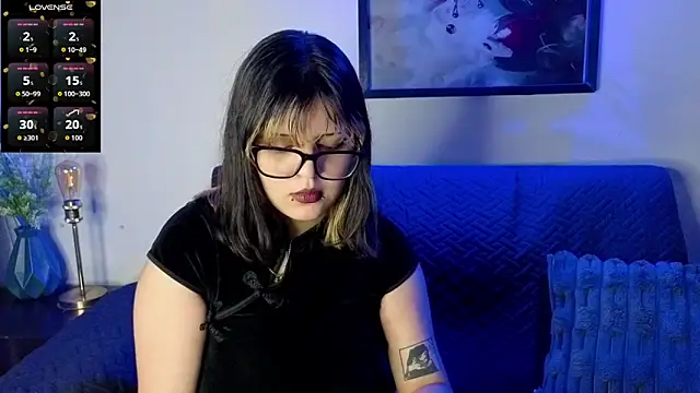 scarleth shadow online show from September 10, 2025, 1:26 am