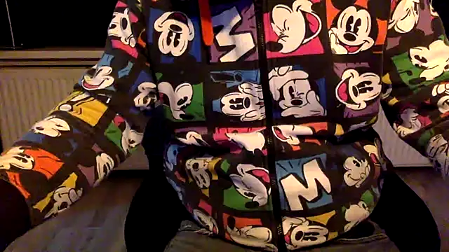 Bleueyez007 online show from February 14, 2025, 9:21 pm