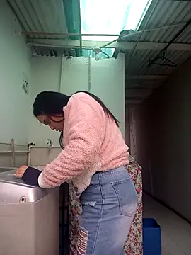 Naylasantos online show from October 10, 2025, 10:10 pm