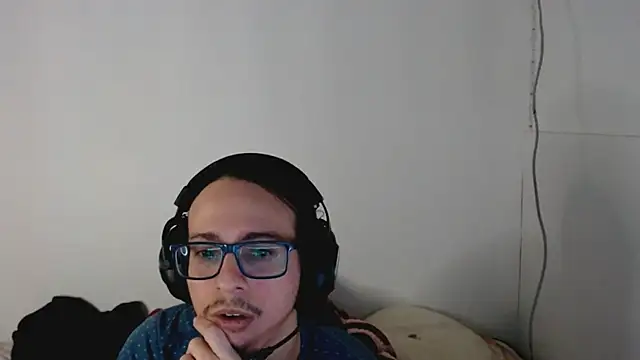 Snapshot of cholitohermoso chatting on October 27, 2025, 4:52 pm cholitohermoso online show from October 27, 2025, 4:52 pm