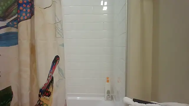 Snapshot of danyh2023 chatting on November 7, 2025, 11:52 pm danyh2023 online show from November 7, 2025, 11:52 pm