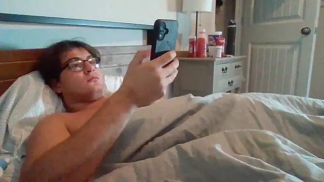 Snapshot of danyh2023 chatting on October 22, 2025, 4:06 pm danyh2023 online show from October 22, 2025, 4:06 pm