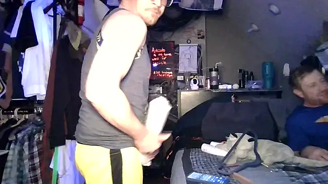 Sk00byJaXxX212 online show from November 1, 2025, 3:57 am