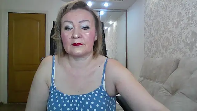 Victoria secrets  online show from November 13, 2025, 5:00 am