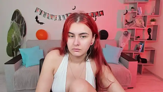 GabriellaMays online show from October 19, 2025, 5:10 am