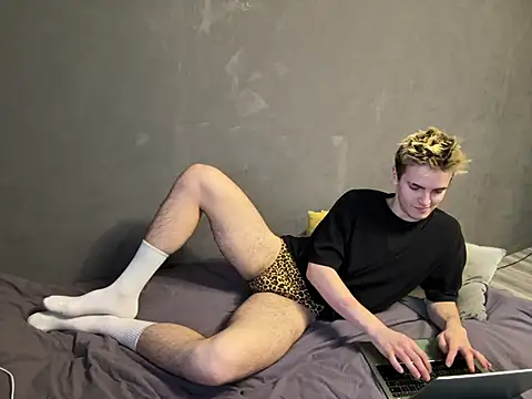 EdwinBlaze online show from February 14, 2025, 11:21 am