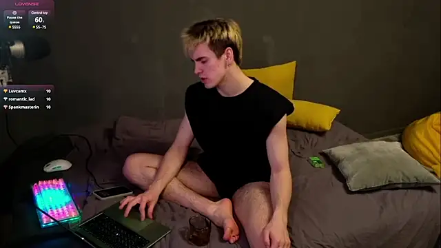 EdwinBlaze online show from February 23, 2025, 11:44 am