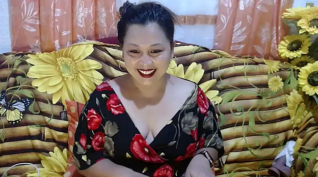 Snapshot of UrSweetClassyPinay chatting on December 23, 2024, 10:42 am UrSweetClassyPinay online show from December 23, 2024, 10:42 am