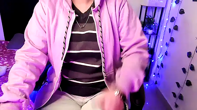 Snapshot of megancatluna chatting on January 13, 2026, 4:16 am megancatluna online show from January 13, 2026, 4:16 am