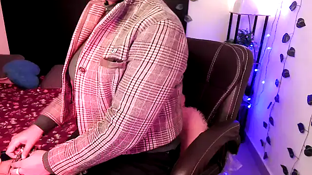 Snapshot of megancatluna chatting on January 7, 2026, 6:40 am megancatluna online show from January 7, 2026, 6:40 am