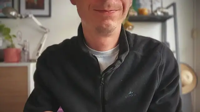 MikymikeBBWD online show from April 1, 2026, 11:11 am