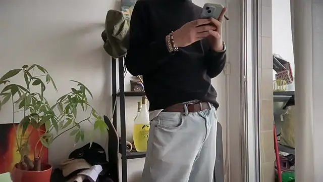 Snapshot of MikymikeBBWD chatting on November 15, 2025, 2:21 pm MikymikeBBWD online show from November 15, 2025, 2:21 pm