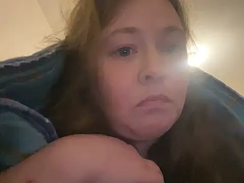 minichattedilatter online show from February 12, 2025, 9:11 pm