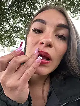 Snapshot of EMILY-07_ chatting on March 21, 2025, 2:18 pm EMILY-07 online show from March 21, 2025, 2:18 pm