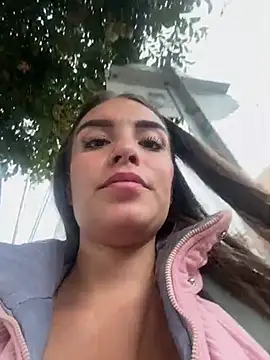 Snapshot of EMILY-07_ chatting on March 13, 2025, 7:39 pm EMILY-07 online show from March 13, 2025, 7:39 pm