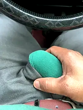 Snapshot of BadboySLR_8899 chatting on November 14, 2025, 8:40 am BadboySLR 8899 online show from November 14, 2025, 8:40 am