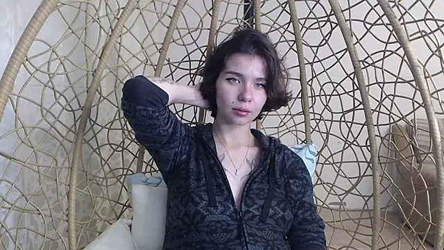 Anna-Sun online show from October 12, 2025, 4:30 pm