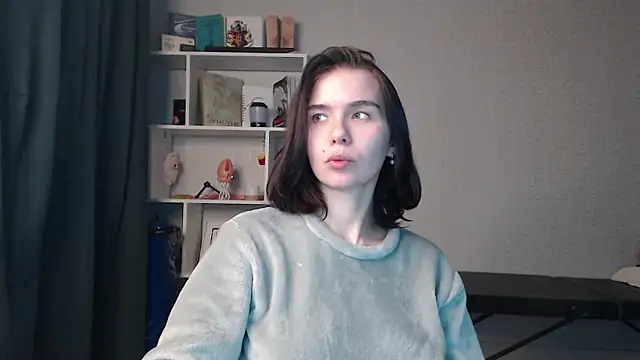 Snapshot of Anna-Sun chatting on May 6, 2026, 9:19 pm Anna-Sun online show from May 6, 2026, 9:19 pm