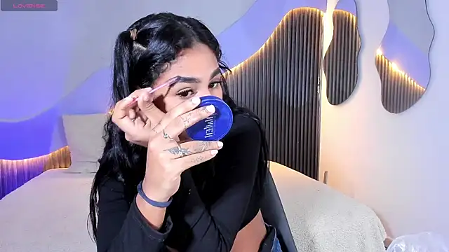 Lana Starlett online show from December 17, 2025, 4:06 am