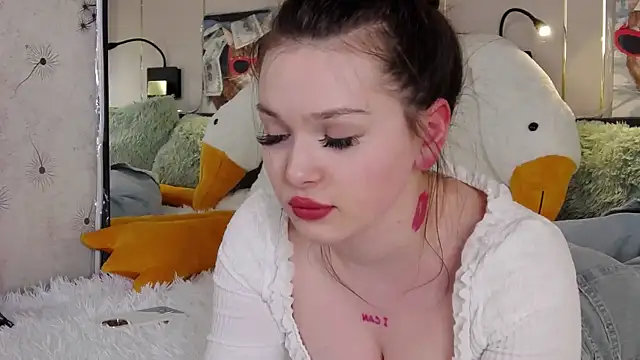 Snapshot of -Amora chatting on March 21, 2025, 11:12 am -Amora online show from March 21, 2025, 11:12 am