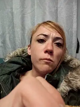 Snapshot of dodqueenfo chatting on March 17, 2025, 11:24 pm dodqueenfo online show from March 17, 2025, 11:24 pm