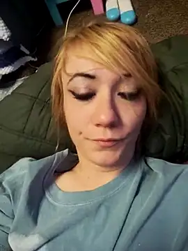 Snapshot of dodqueenfo chatting on March 17, 2025, 9:55 am dodqueenfo online show from March 17, 2025, 9:55 am