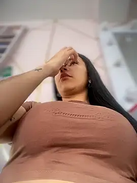 Naatalia online show from January 14, 2026, 6:11 pm