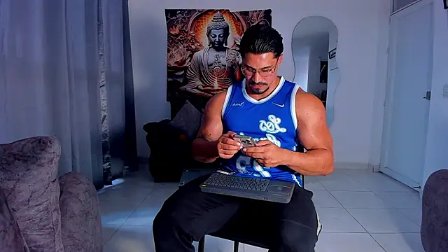 Snapshot of Valentino_Dosantos_ chatting on September 9, 2025, 8:51 pm Valentino Dosantos online show from September 9, 2025, 8:51 pm