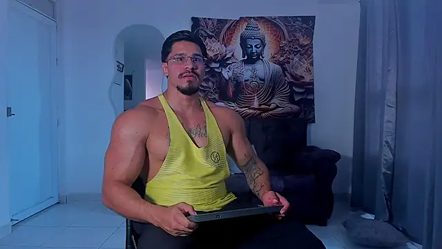 Snapshot of Valentino_Dosantos_ chatting on September 29, 2025, 8:58 pm Valentino Dosantos online show from September 29, 2025, 8:58 pm