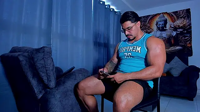 Snapshot of Valentino_Dosantos_ chatting on September 10, 2025, 8:08 pm Valentino Dosantos online show from September 10, 2025, 8:08 pm
