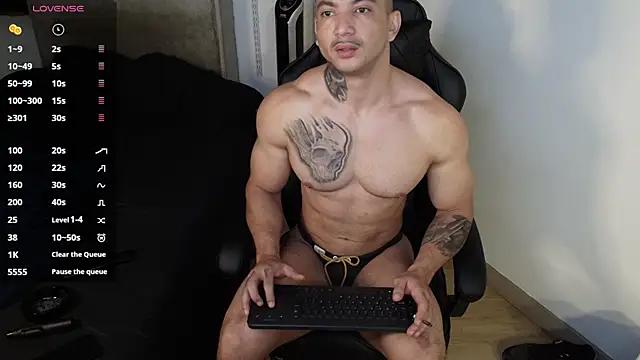 Snapshot of kevin_jef chatting on June 3, 2026, 3:06 pm kevin jef online show from June 3, 2026, 3:06 pm