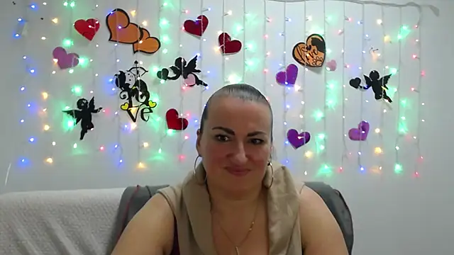 Snapshot of DianaMGG chatting on March 5, 2025, 12:55 pm DianaMGG online show from March 5, 2025, 12:55 pm