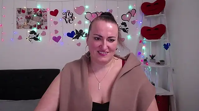 Snapshot of DianaMGG chatting on March 2, 2025, 3:30 pm DianaMGG online show from March 2, 2025, 3:30 pm