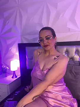 Snapshot of Azaahara_ chatting on May 19, 2026, 3:08 pm Azaahara online show from May 19, 2026, 3:08 pm