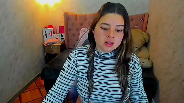 Lianngrace online show from September 30, 2025, 3:07 pm