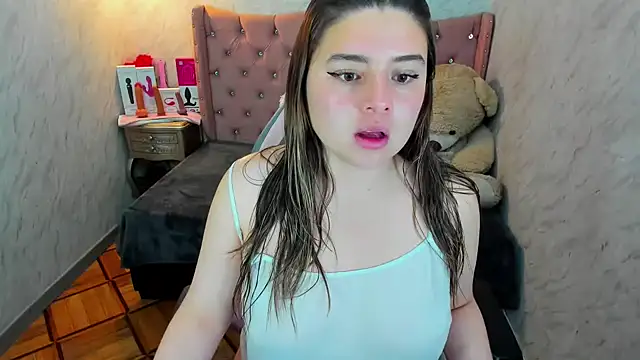 Lianngrace online show from September 17, 2025, 2:19 pm