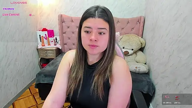 Lianngrace online show from November 24, 2025, 12:27 pm