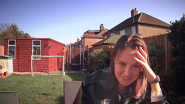 Snapshot of eatmypie69 chatting on March 5, 2026, 11:51 am eatmypie69 online show from March 5, 2026, 11:51 am