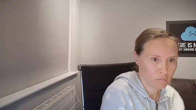 Snapshot of eatmypie69 chatting on April 15, 2026, 8:09 pm eatmypie69 online show from April 15, 2026, 8:09 pm