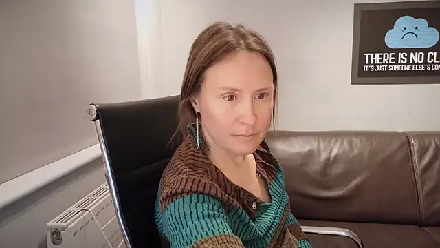 Snapshot of eatmypie69 chatting on April 5, 2026, 8:04 pm eatmypie69 online show from April 5, 2026, 8:04 pm