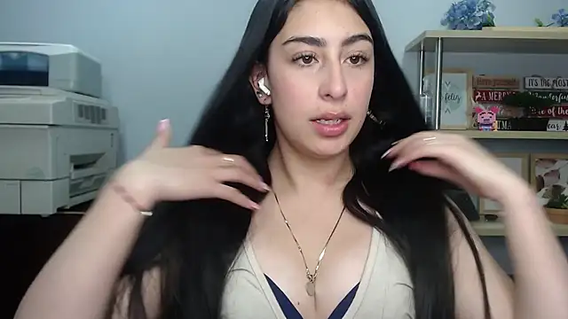 Katty love01 online show from September 16, 2025, 6:31 pm