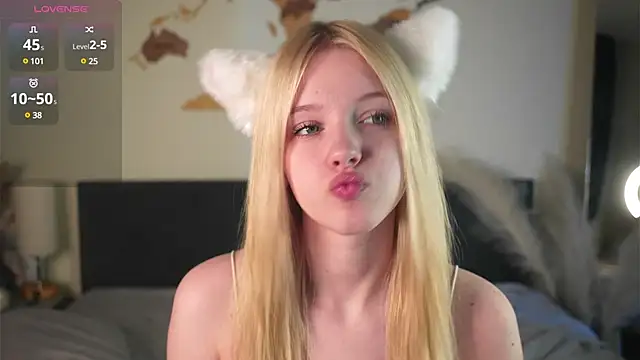 EdlaHewell online show from March 21, 2025, 2:40 pm