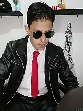 Snapshot of Mr-Eros-Master chatting on March 16, 2025, 7:17 pm Mr-Eros-Master online show from March 16, 2025, 7:17 pm