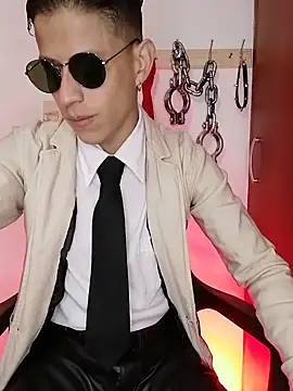 Snapshot of Mr-Eros-Master chatting on March 21, 2025, 5:45 pm Mr-Eros-Master online show from March 21, 2025, 5:45 pm